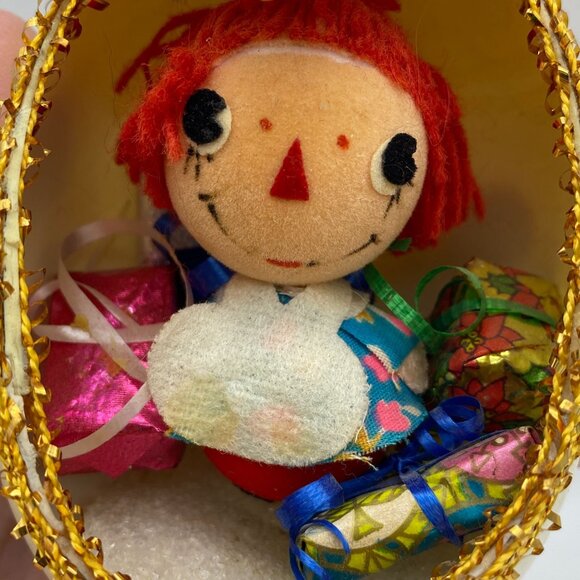 VTG Raggedy Ann Christmas ornament open egg handcrafted 70s - Picture 8 of 9